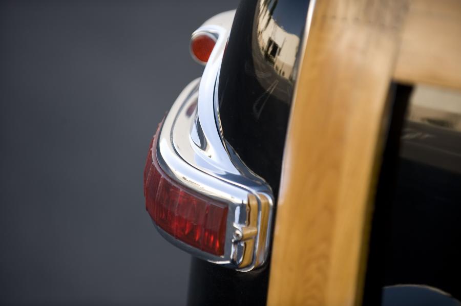  Chrysler Town & Country Newport Coupe 1950 года  (фото 17 из 46)